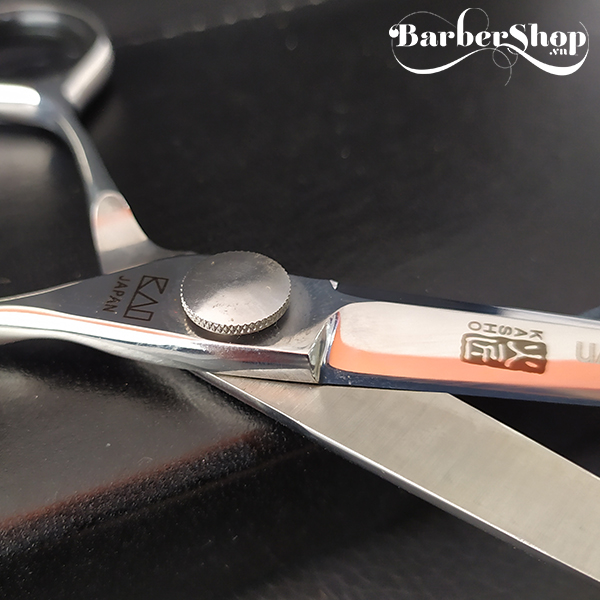 Kéo cắt tóc Barber KAI KM - 60 Kéo cắt tóc Barber KAI KM - 60